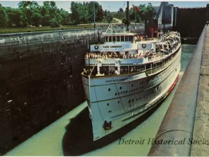 Postcard - S.S. SOUTH AMERICAN Locking Through