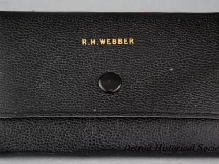 Holder, Key