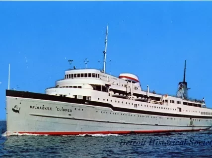 Postcard - SS Milwaukee Clipper