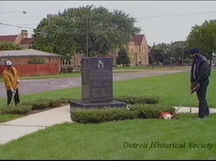 U-Matic - Neighborhood Shots: People/Working/etc..
P.M./Spirit/People Downtown