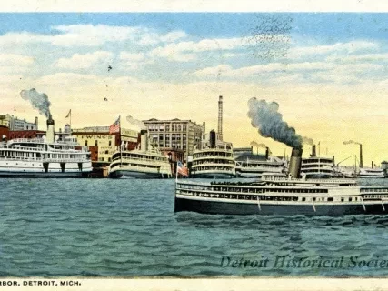 Postcard - Harbor, Detroit, Mich