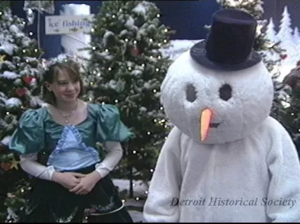 U-Matic - Festivals of Trees/Renaissance Christmas
11-24-90