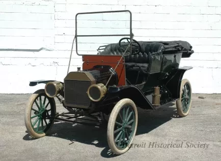 Automobile - 1911 Model T Ford Touring Car