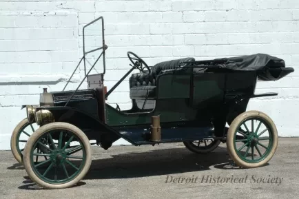 Automobile - 1911 Model T Ford Touring Car