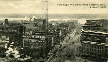 Postcard - Woodward Ave South From Majestic Bldg., Detroit, Mich.