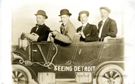 Postcard, Picture