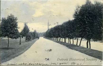 Postcard - Drive, Water Works Park, Detroit, Mich.