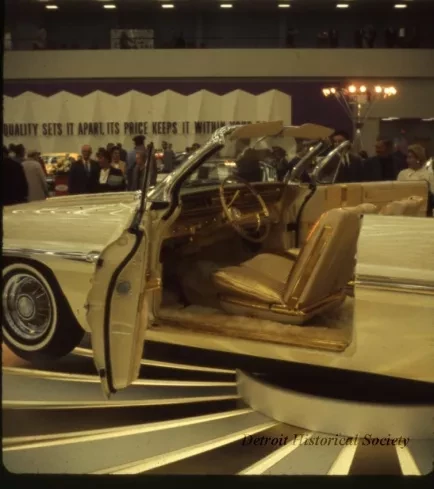 Slide, Stereo