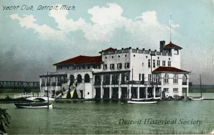 Postcard - Yacht Club, Detroit, Mich.