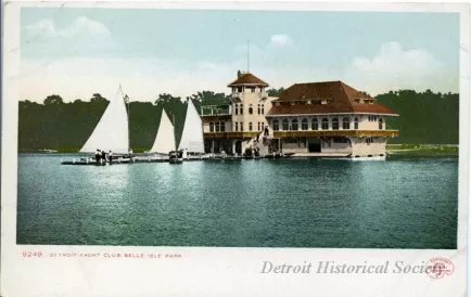 Postcard - Detroit Yacht Club, Belle Isle Park.
