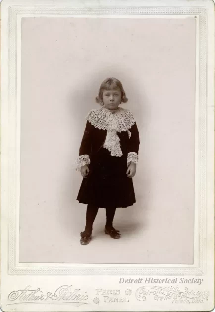 Photograph, Cabinet