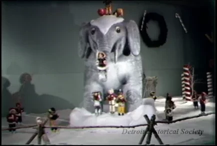U-Matic - Christmas Carnival Tape #2
Master - Rough
-Mayor Young Opening Statement
-School Choir
Displays
12-8-83
Tape 179