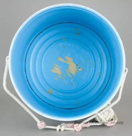 Pail