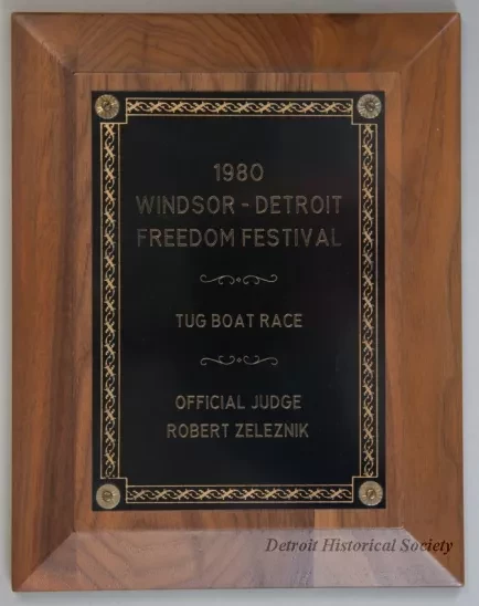 Plaque