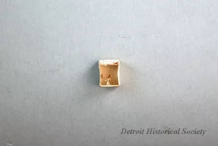 Box, Accessory