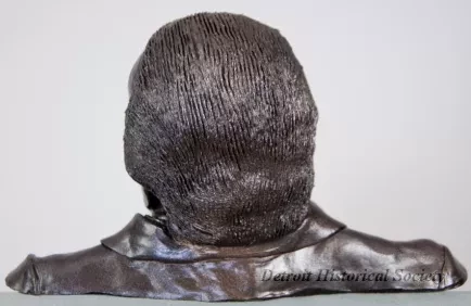 Bust