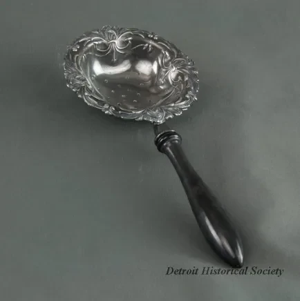 Strainer, Tea