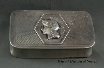 Snuffbox