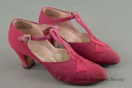Shoe