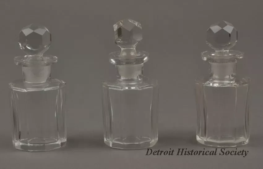 Case, Toilet Bottle