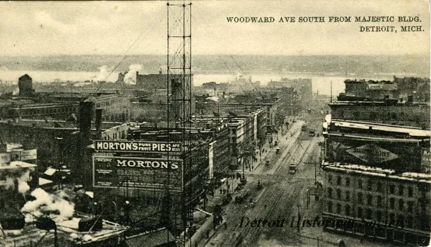 Postcard - Woodward Ave South From Majestic Bldg., Detroit, Mich.