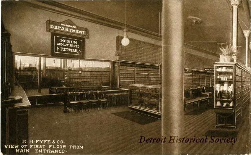 Postcard - R.H. Fyfe & Co., View of First Floor From Main Entrance.
