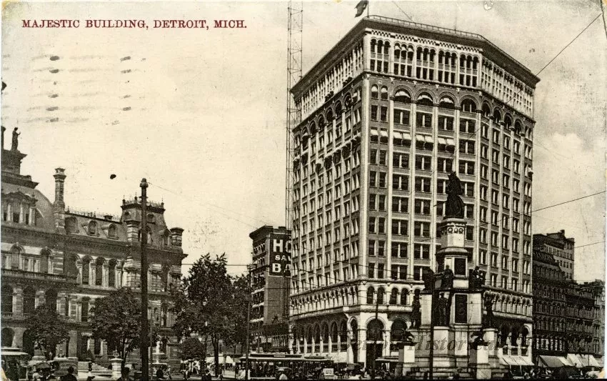 Postcard - Majestic Building, Detroit, Mich.