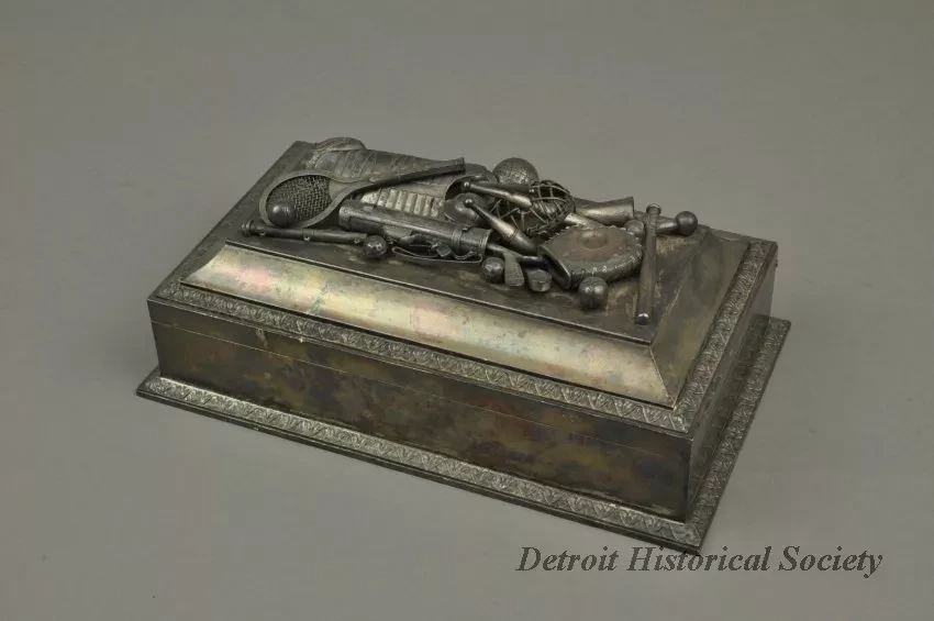 Desk Set - Box
