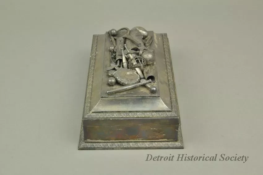 Desk Set - Box