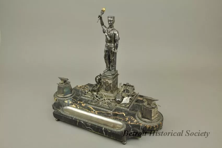 Desk Set - Inkwell