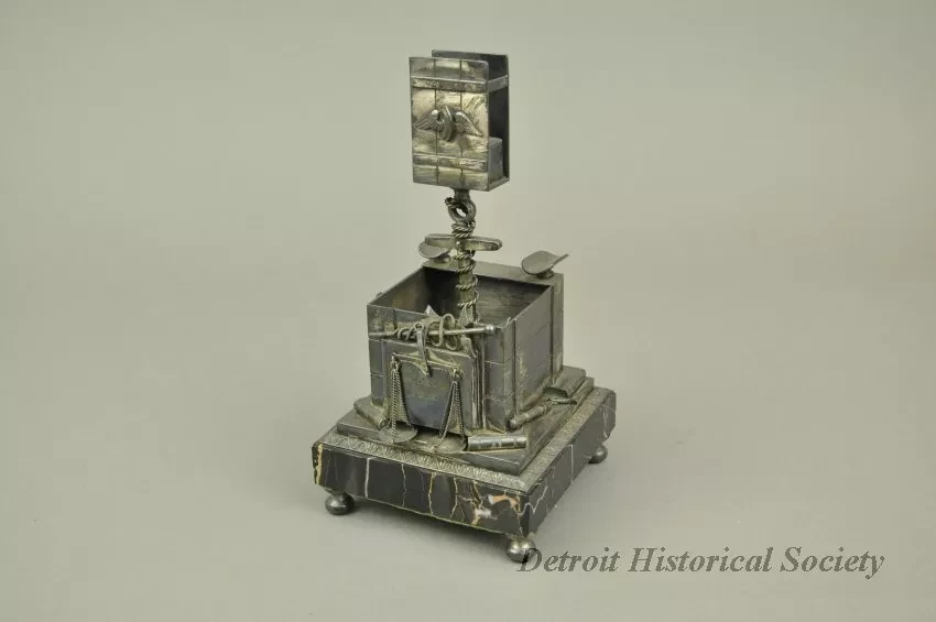 Desk Set - Ashtray