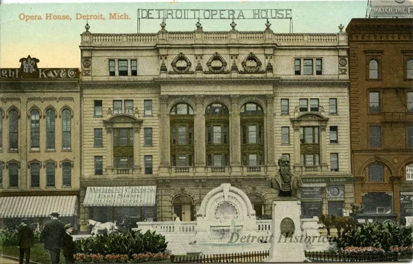 Postcard - Opera House, Detroit, Mich.
