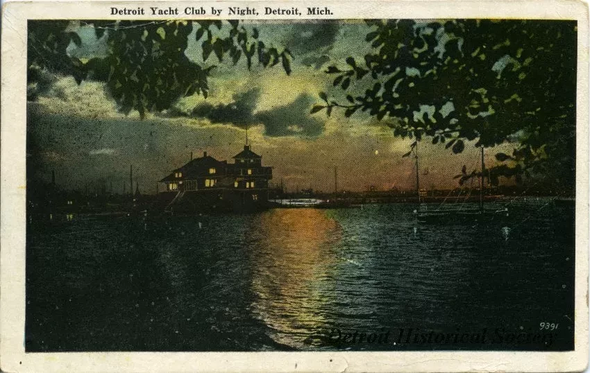 Postcard - Detroit Yacht Club by Night, Detroit, Mich.
