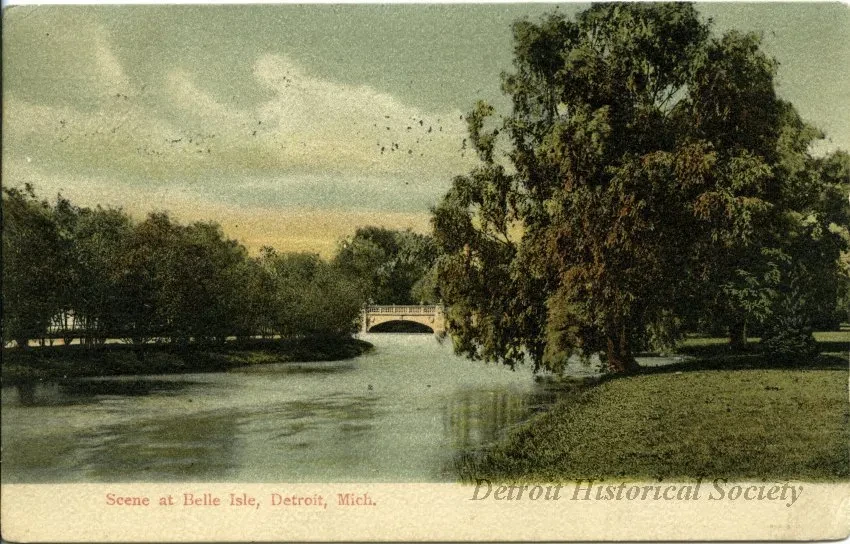 Postcard - Scene at Belle Isle, Detroit, Mich.