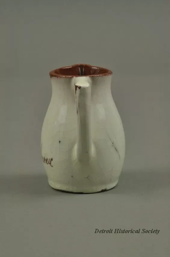 Pitcher, Cream