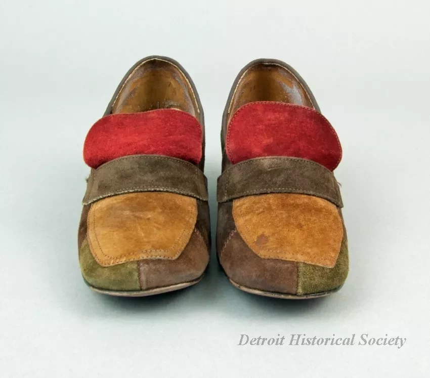 Shoe