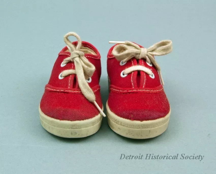Shoe