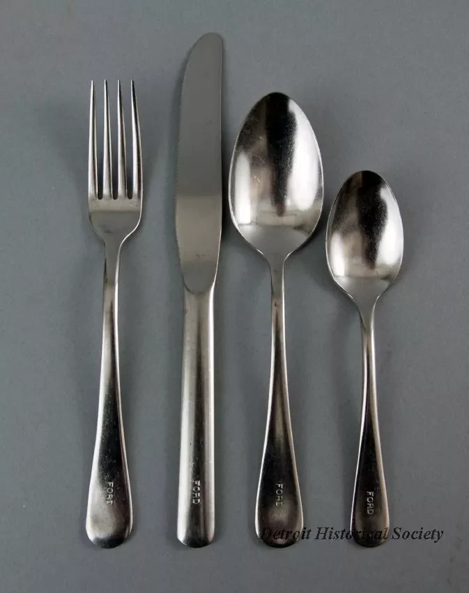 Set, Tableware