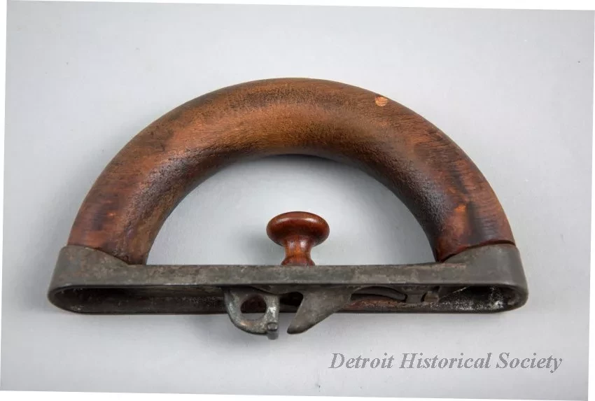 Handle
