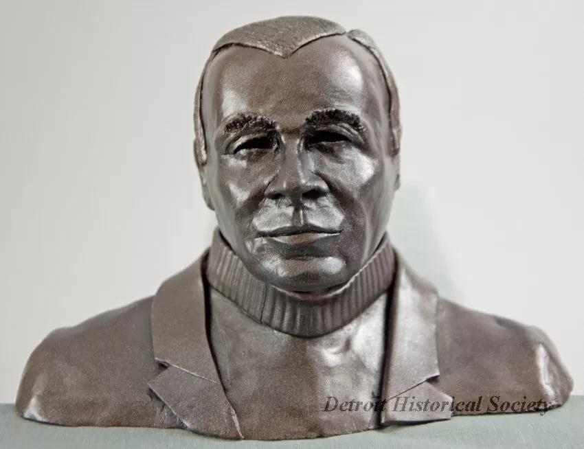 Bust