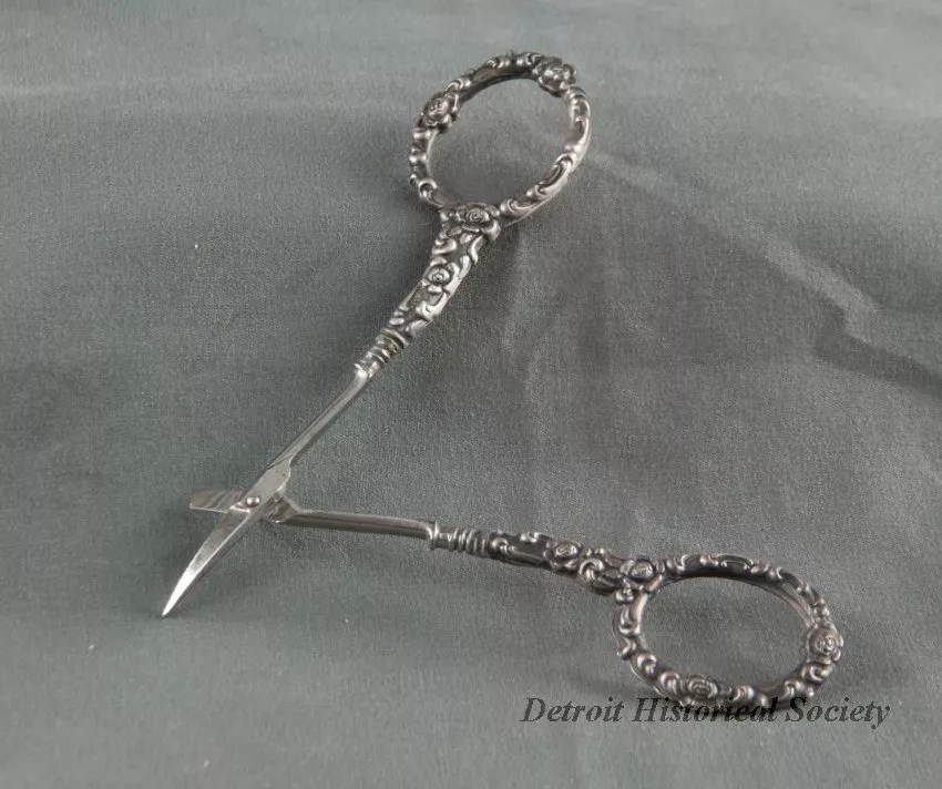 Scissors, Manicure