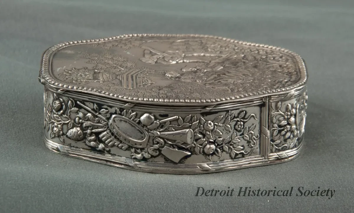 Snuffbox