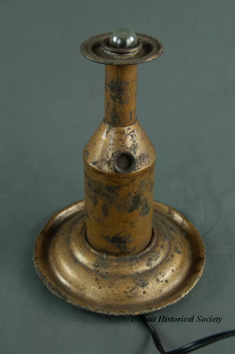 Lamp, Oil